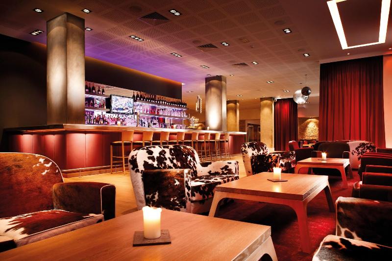 Pentahotel Reading - Lobi