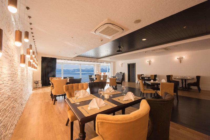 Ramada Plaza Antalya - Bar