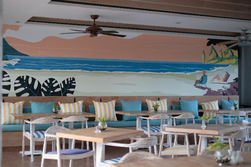 Away Bali Legian Camakila Resort - Bar