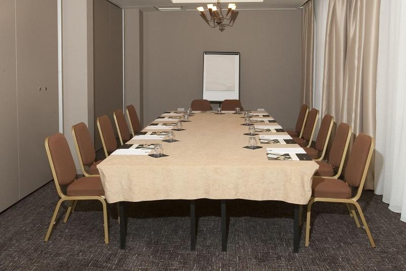 Humber Royal Hotel - Toplantı