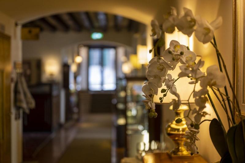 Villa Cipriani - Lobi