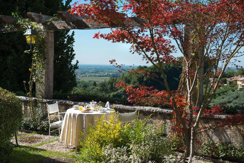 Villa Cipriani - Genel