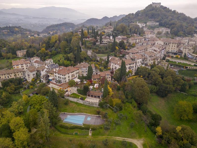 Villa Cipriani - Genel