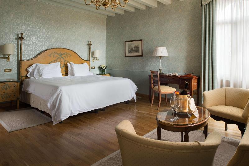 Villa Cipriani - Oda