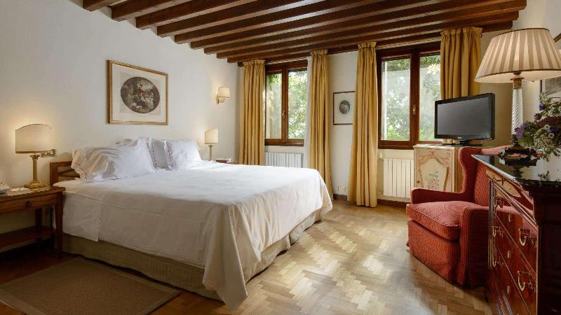 Villa Cipriani - Oda