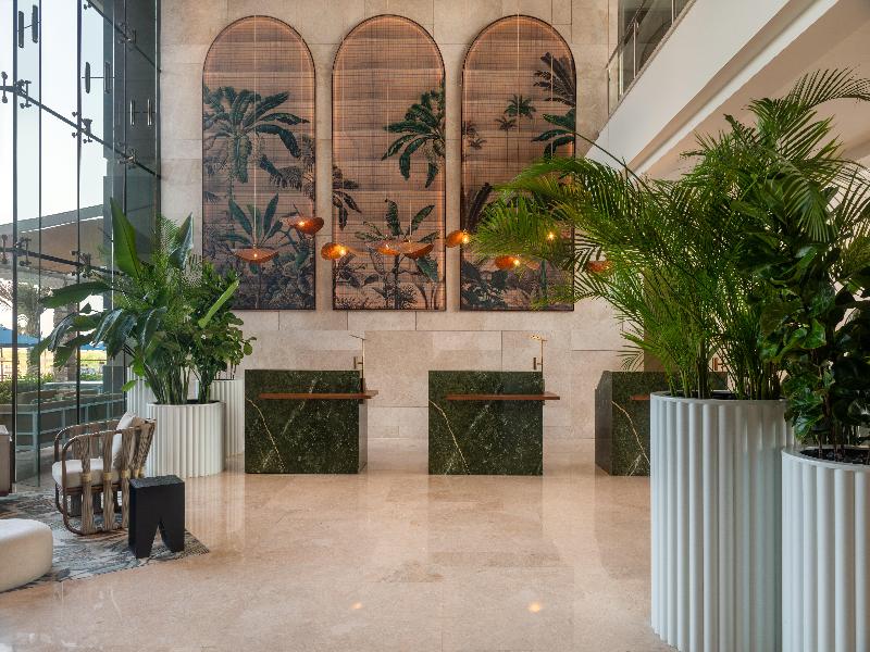 Yas Plaza Mangroves by IHG - Lobi