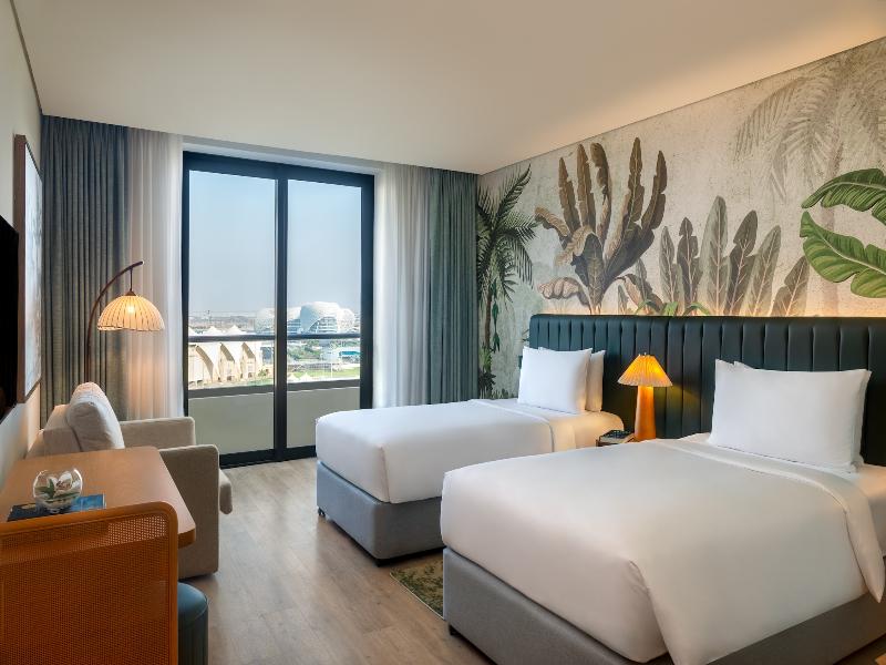 Yas Plaza Mangroves by IHG - Genel