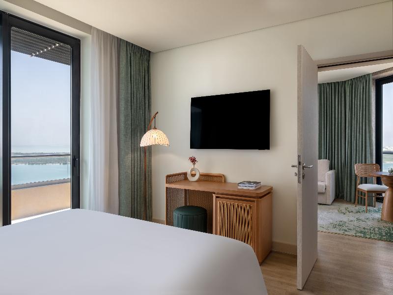 Yas Plaza Mangroves by IHG - Genel