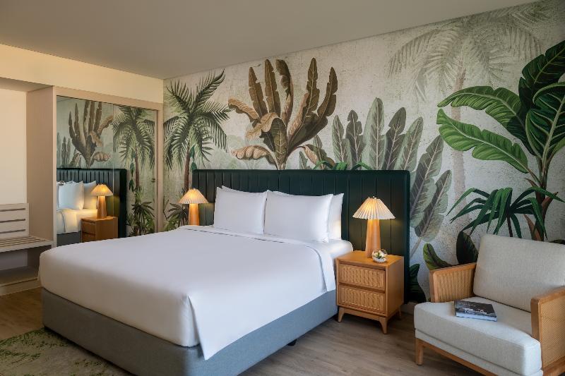 Yas Plaza Mangroves by IHG - Oda