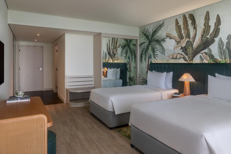 Yas Plaza Mangroves by IHG - Oda