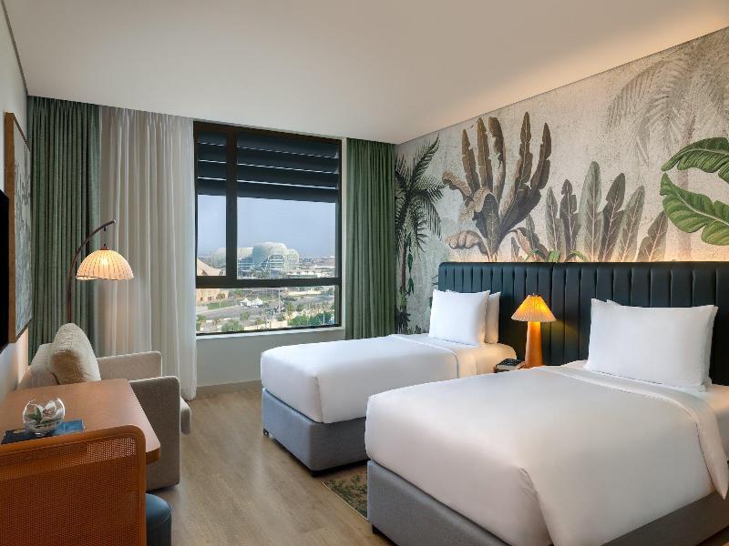 Yas Plaza Mangroves by IHG - Oda