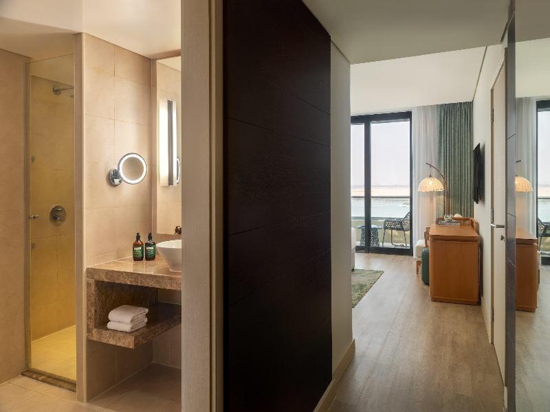 Yas Plaza Mangroves by IHG - Oda