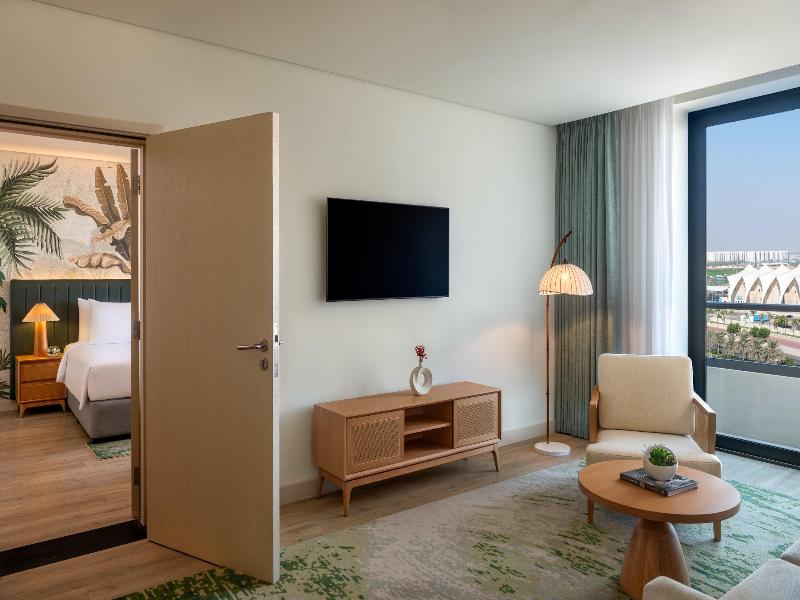 Yas Plaza Mangroves by IHG - Oda