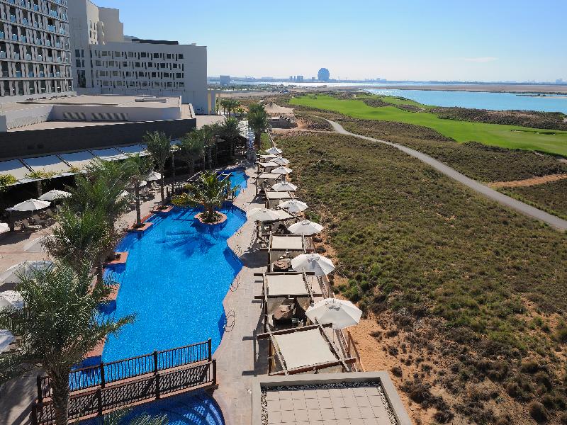 Yas Plaza Mangroves by IHG - Havuz