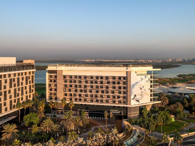 Yas Plaza Bay by IHG - Genel