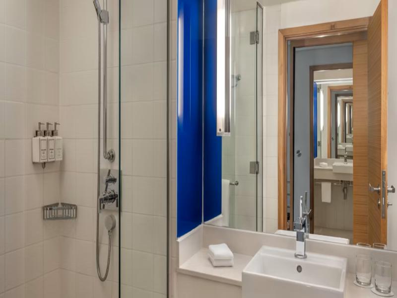Yas Plaza Bay by IHG - Oda