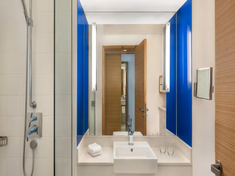 Yas Plaza Bay by IHG - Oda