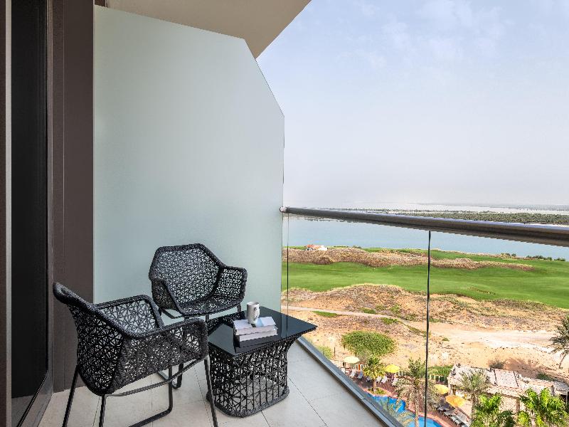 Yas Plaza Bay by IHG - Oda