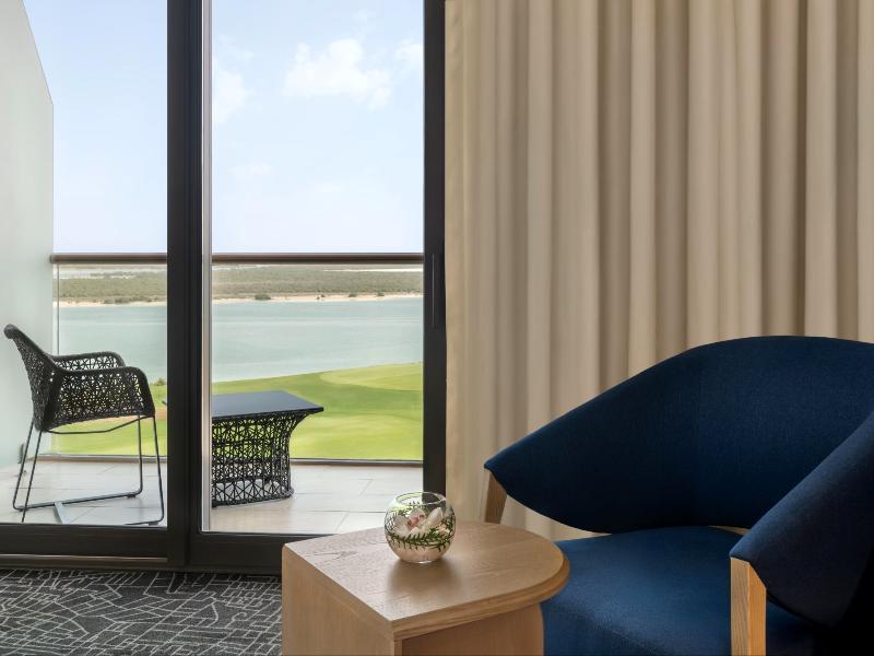 Yas Plaza Bay by IHG - Oda
