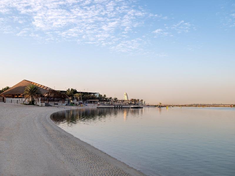 Yas Plaza Bay by IHG - Plaj