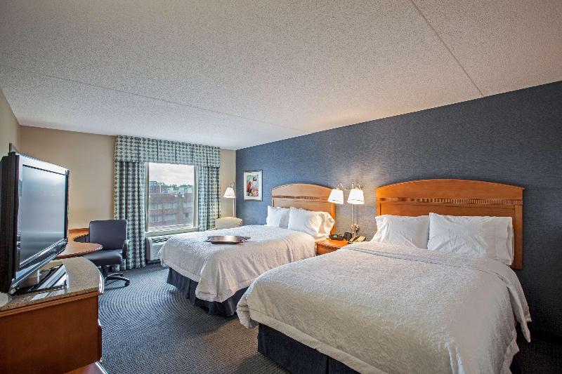 Hampton Inn New York - LaGuardia Airport - Oda