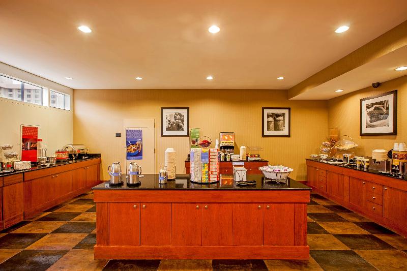 Hampton Inn New York - LaGuardia Airport - Restoran