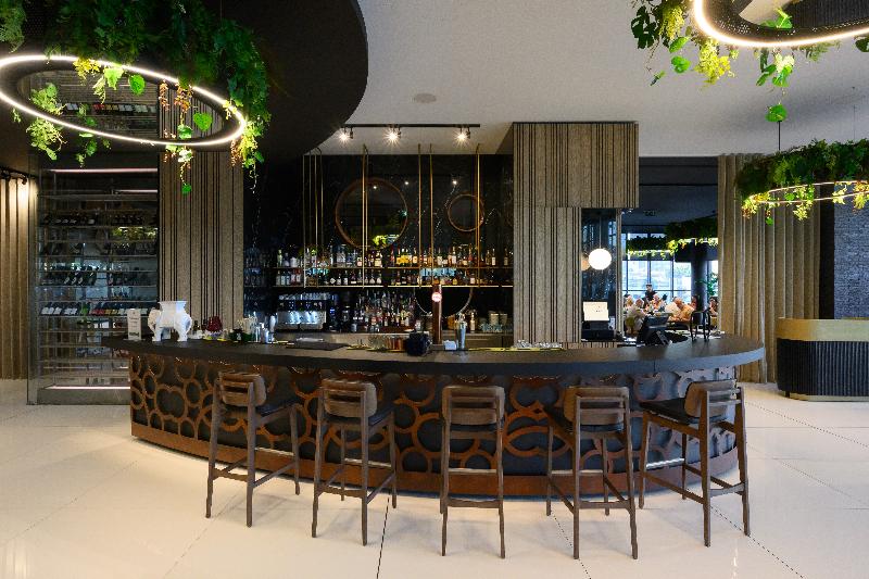 Melia Braga - Bar