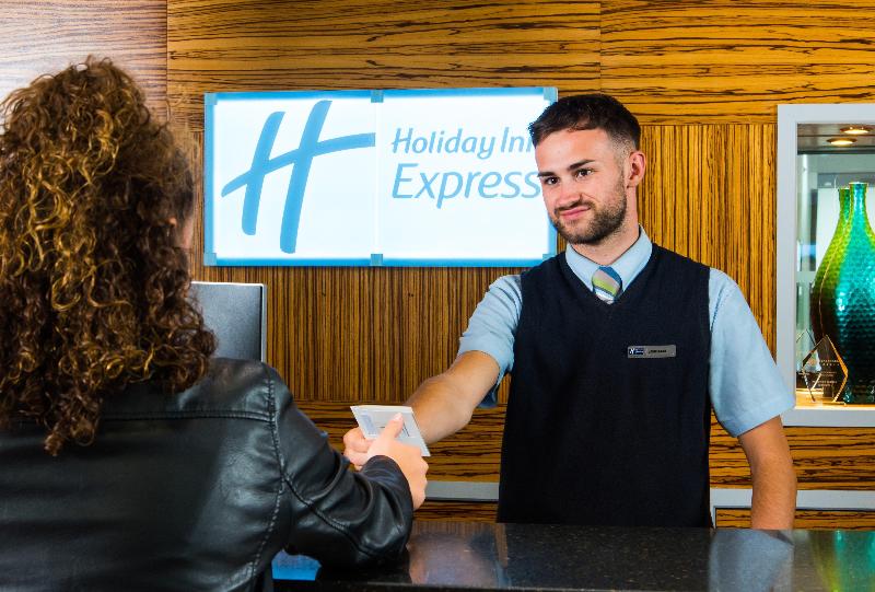 Holiday Inn Express Tamworth - Genel