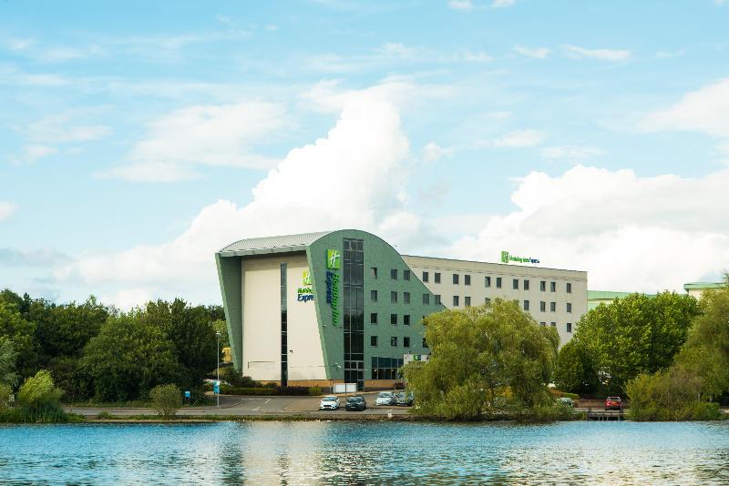 Holiday Inn Express Tamworth - Genel