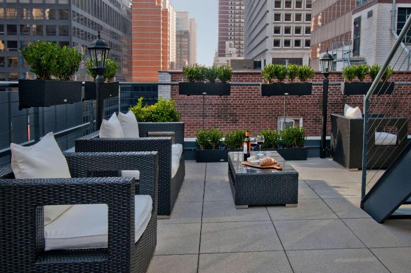 Blue Angel Hotel NYC - Havuz