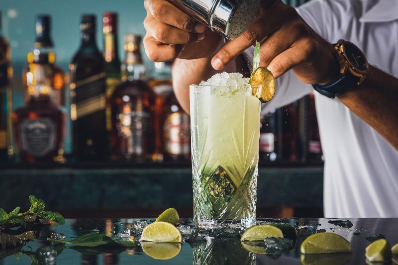 JA The Resort – JA Palm Tree Court, Dubai - Bar