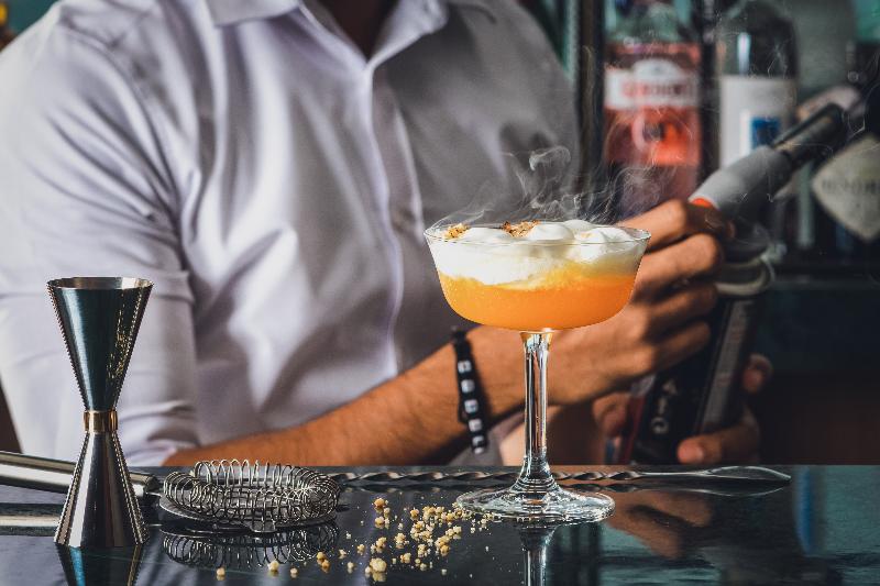 JA The Resort – JA Palm Tree Court, Dubai - Bar