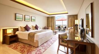 JA The Resort – JA Palm Tree Court, Dubai fotoÄŸrafÄ±