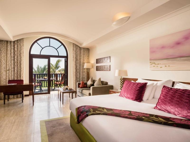 JA The Resort – JA Palm Tree Court, Dubai - Oda