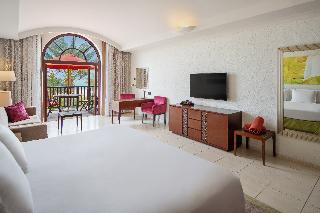JA The Resort – JA Palm Tree Court, Dubai fotoÄŸrafÄ±