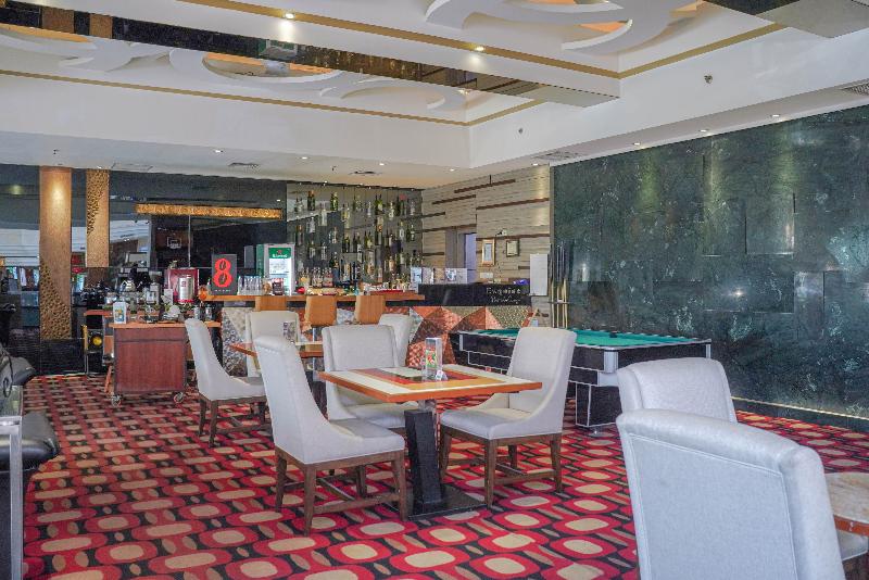 Sunlake Waterfront Resort & Convention - Bar