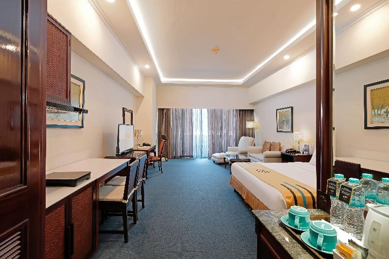 Sunlake Waterfront Resort & Convention - Oda