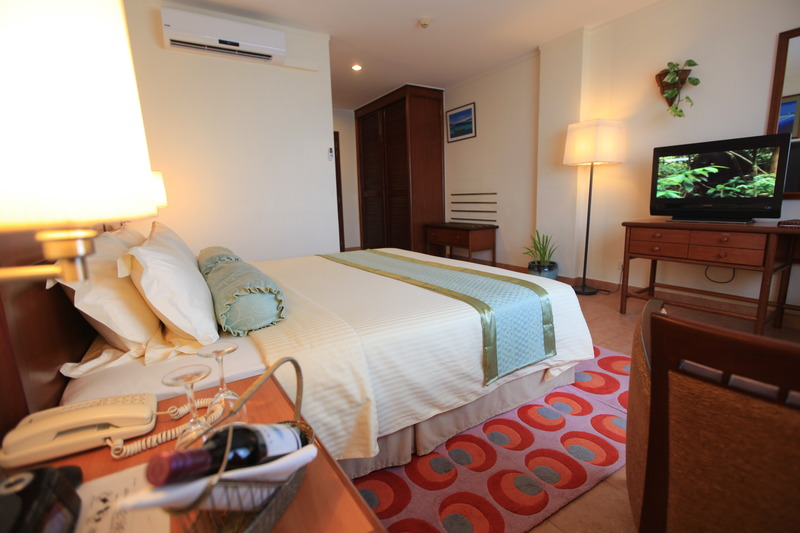 Hulhule Island Hotel - Oda