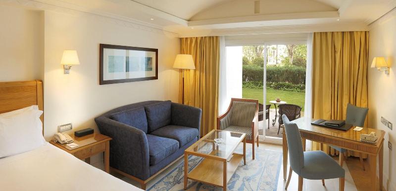 Amphitrite Palace Resort And Spa - Oda