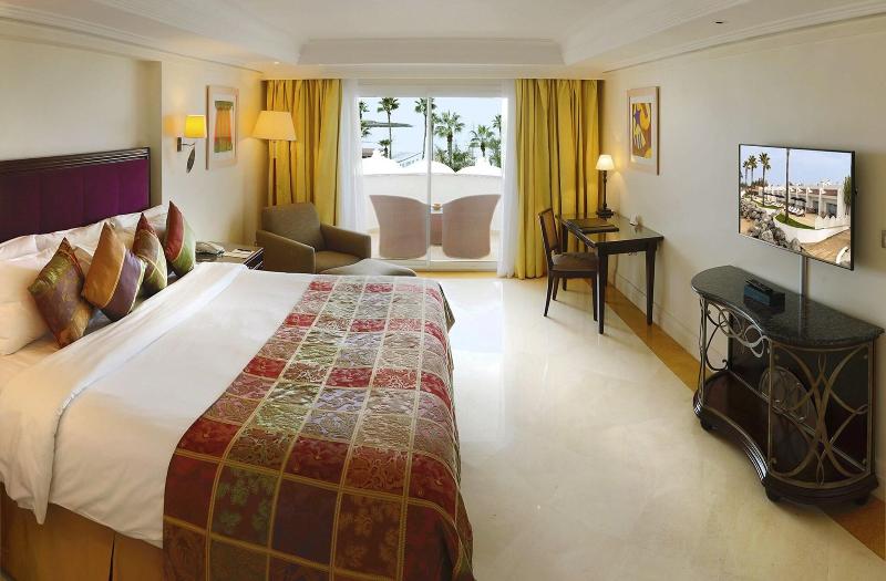 Amphitrite Palace Resort And Spa - Oda