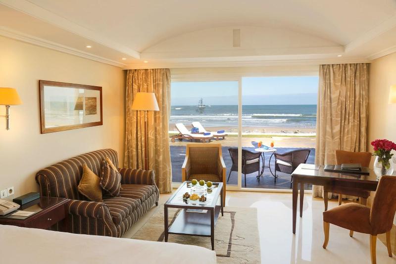 Amphitrite Palace Resort And Spa - Oda