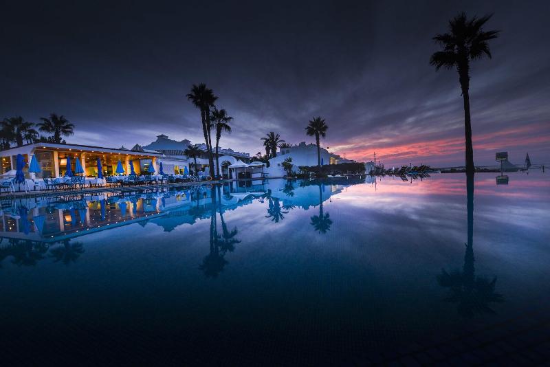 Amphitrite Palace Resort And Spa - Havuz