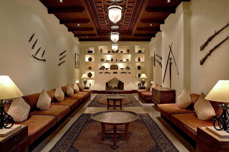 Al Maha, a Luxury Collection Desert Resort & Spa - Lobi