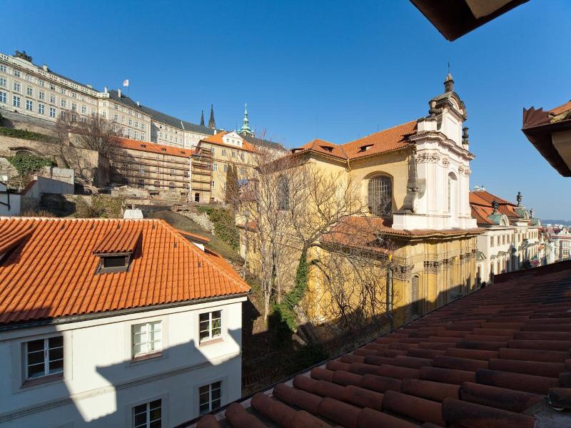 Little Quarter Hostel & Hotel - Genel