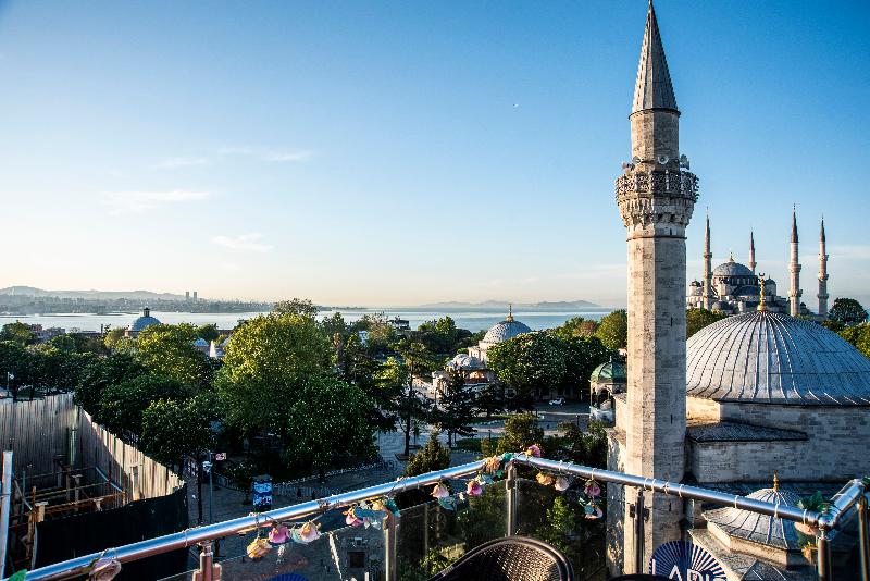 Lapis Inn Hotel & Spa - Teras