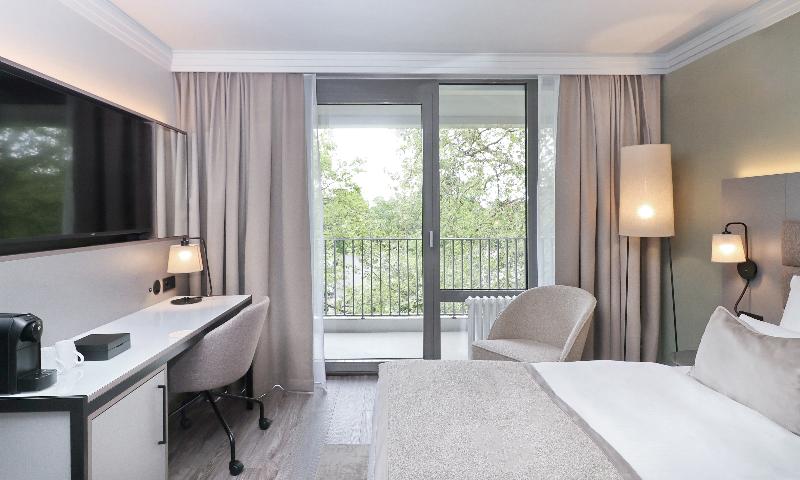Leonardo Hotel Hannover - Oda
