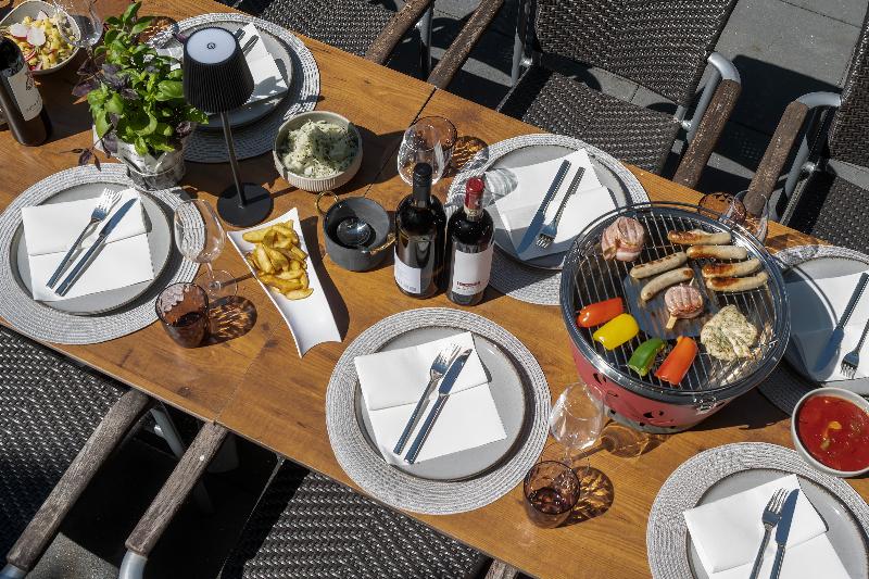 Leonardo Hotel Hannover - Teras