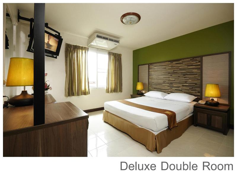 Rambuttri Village Inn & Plaza - Oda