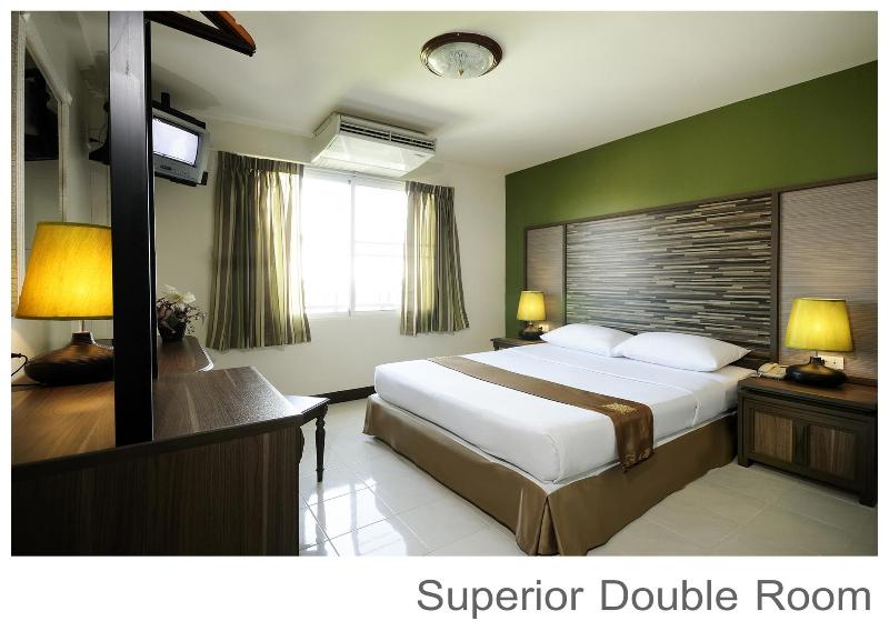 Rambuttri Village Inn & Plaza - Oda