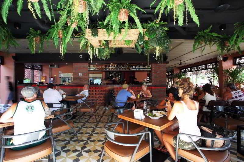 Rambuttri Village Inn & Plaza - Restoran